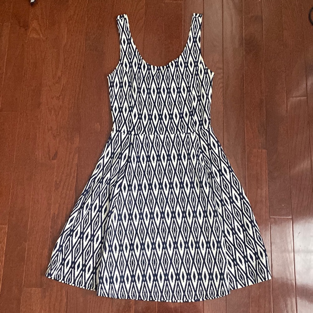 H&M Divided Fit and Flare Skater Dress - Picture 4 of 4